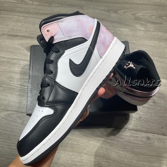 Air Jordan 1 Mid GS Pink Clouds ☁️ - Picture 4 of 11
